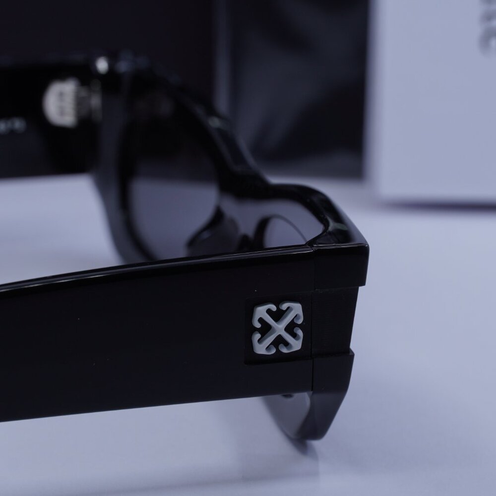 Off-White OERI147 BELLEVILLE 1007 Cat Eye Sunglasses – Black/Dark Grey - Picture 9 of 10